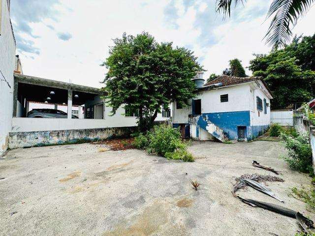 Casa para Locação em Rio de Janeiro, Tanque, 3 dormitórios, 2 banheiros, 10 vagas