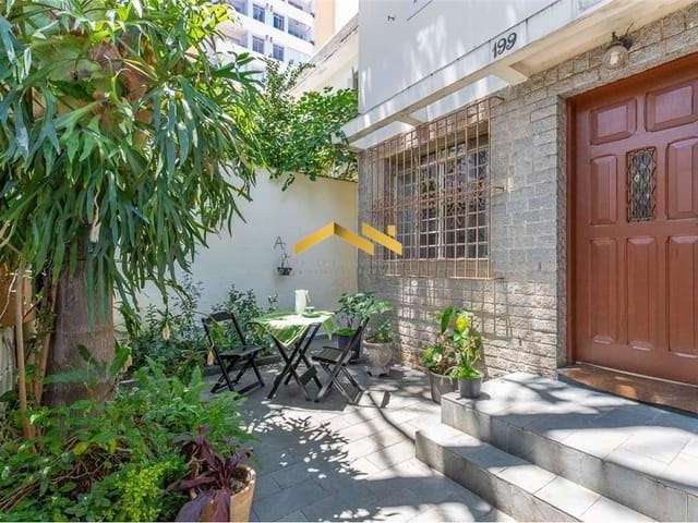 Casa à Venda com 150m², 4 dormitórios e 2 vagas!!!