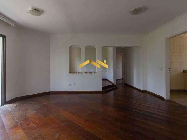 Apartamento à Venda com 119m², 3 dormitórios, 1 suíte, 2 salas e 3 vagas!!!