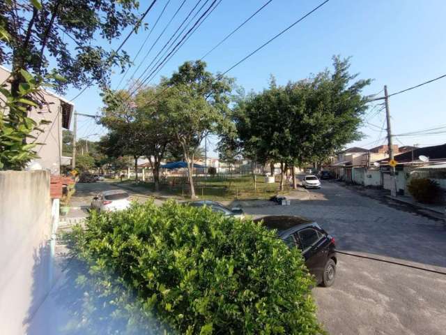 Casa para Venda em Rio de Janeiro, Campo Grande, 3 dormitórios, 1 suíte, 2 banheiros