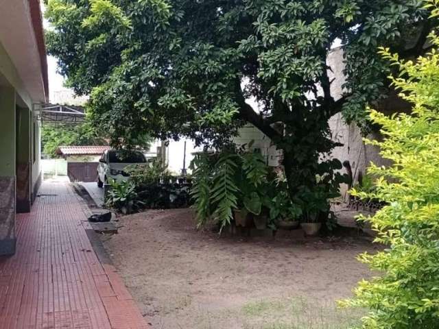 Casa Térrea para Venda em Rio de Janeiro, Campo Grade, 4 dormitórios, 2 suítes, 1 banheiro, 3 vagas