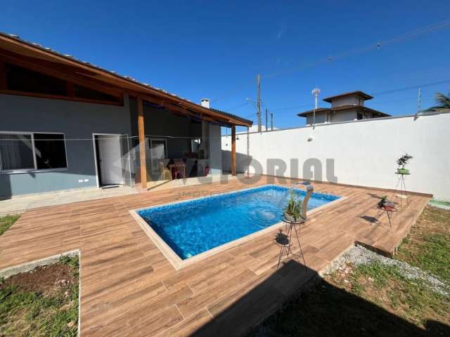 Casa com 3 Dormitórios e Piscina, Massaguaçu  Caraguatatuba SP