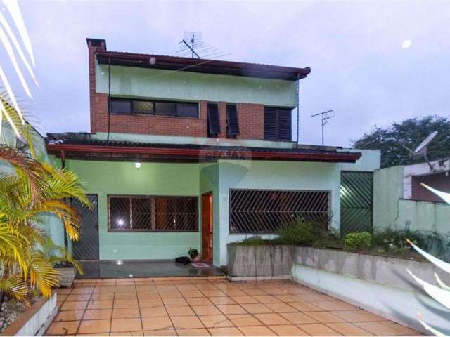 Esta procurando uma casa ideal para uma  famílía grande ? a casa ideal para morar ,ou abrir um comércio !