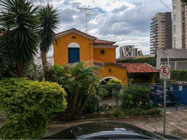 Casa a venda na rua Joinville Vila Mariana, área de terreno 300 m2