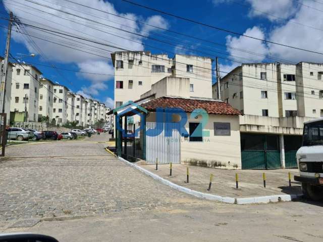 Apartamento com 2 quartos à venda na Rua Vicente Adolfo da Silva, 2013, Dois Carneiros, Jaboatão dos Guararapes por R$ 140.000