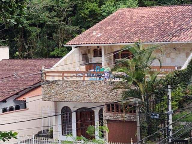 Casa com 5 dormitórios à venda com 391 m² por R$ 1.699.999,00 no Grajaú, Rio de Janeiro / RJ