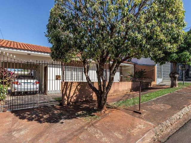 Casa com 3 quartos à venda na Rua Hematita, 90, Jardim Real, Maringá, 207 m2 por R$ 750.000