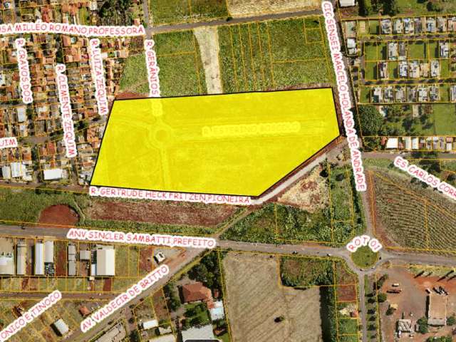 Descubra a sua chance de investir em uma das melhores regiões de Maringá! Temos lotes disponíveis na Rua Pion Gertrude H. Fritzen, localizados estrategicamente próximos à Avenida Carlos Correia Borges