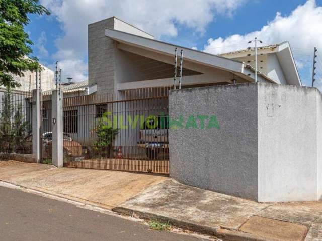 Casa à Venda em Maringá - VILA ESPERANÇA