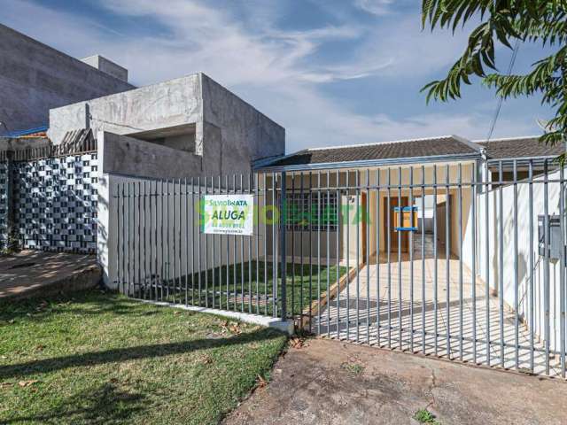 Excelente casa de 03 quartos e 02 vagas de garagem para morar no jardim atami.