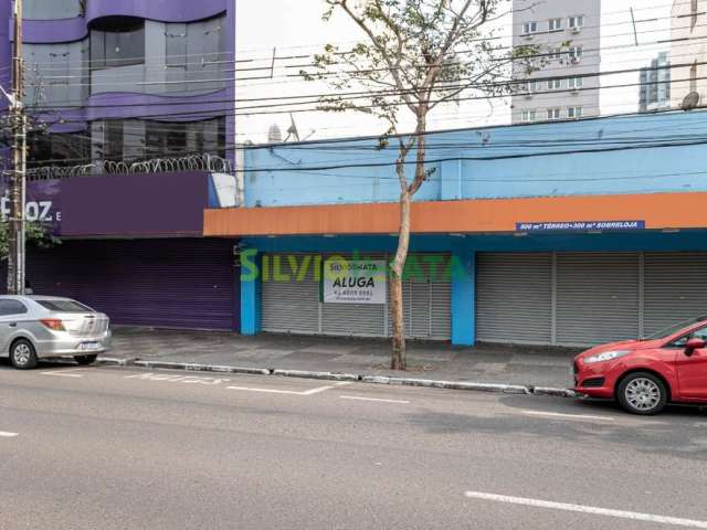 Excelente salão de 860,00 m² para locar no centro da cidade.