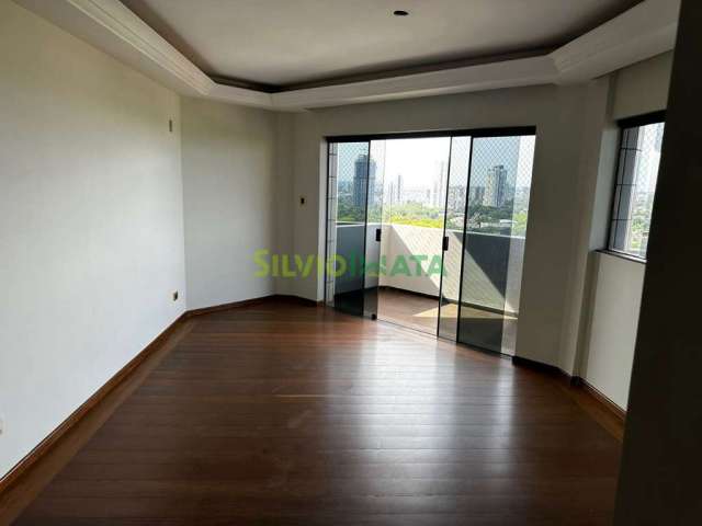 Exclusivo Apartamento no Ed. Carlos Gomes - 16º Andar com Vista Panorâmica!