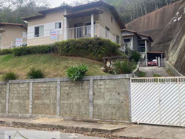 Casa de Condominio em Vila Margarida  -  Miguel Pereira