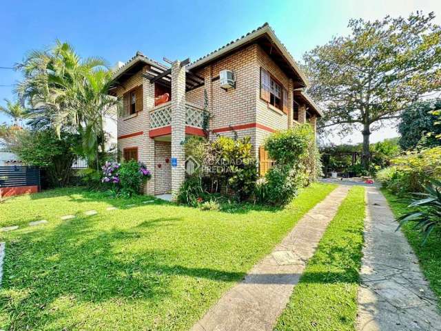 Casa com 6 quartos para alugar na Rua Elke Hering, 60, Barra da Lagoa, Florianópolis, 321 m2 por R$ 7.500