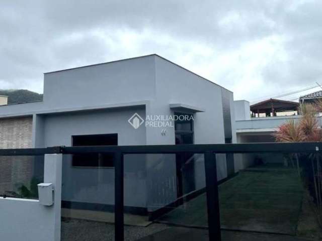 Casa com 1 quarto para alugar na Maria Ana Cameu, 44, Rio Tavares, Florianópolis, 90 m2 por R$ 8.000