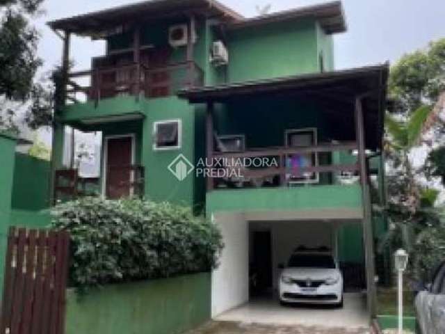 Casa em condomínio fechado com 4 quartos para alugar na Servidão Correio Sul, 419, Campeche, Florianópolis, 310 m2 por R$ 8.800