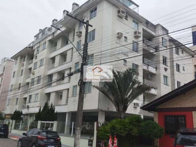 Apartamento à venda no bairro Pedra Branca - Palhoça/SC