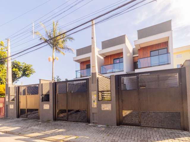 Lindo sobrado geminada no charmoso bairro Santo Antônio! Com 3 quartos sendo 1 Suíte por R$ 670.000,00.