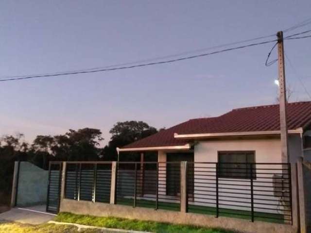 Casa com 2 quartos à venda no São Marcos, Joinville  por R$ 300.000