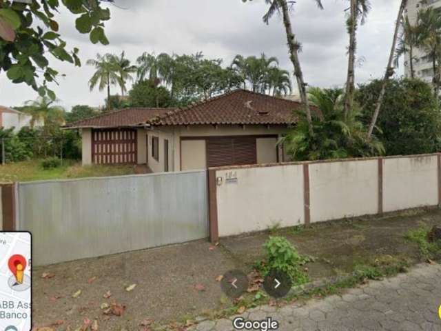 Casa à venda Bairro Iririú Joinville - Buch Imóveis