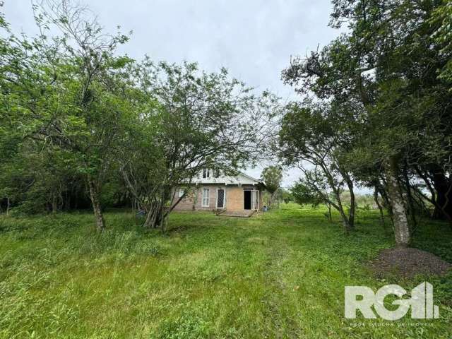 Chácara / sítio com 3 quartos à venda na Estrada São Caetano, Lami, Porto Alegre, 70 m2 por R$ 650.000