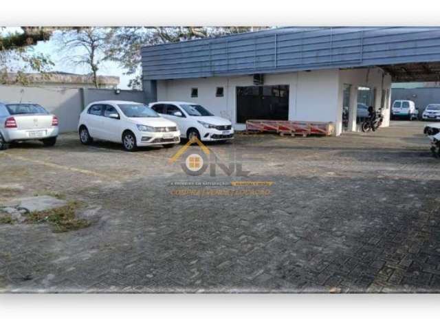 Barracão / Galpão / Depósito com 1 sala à venda no Carianos, Florianópolis  por R$ 2.500.000