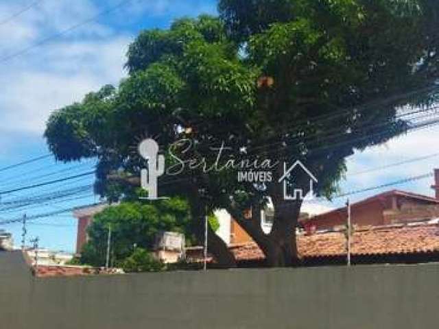 Casa Para Vender com 04 quartos 02 suítes no bairro de Candeias em Jaboatão dos Guararapes.