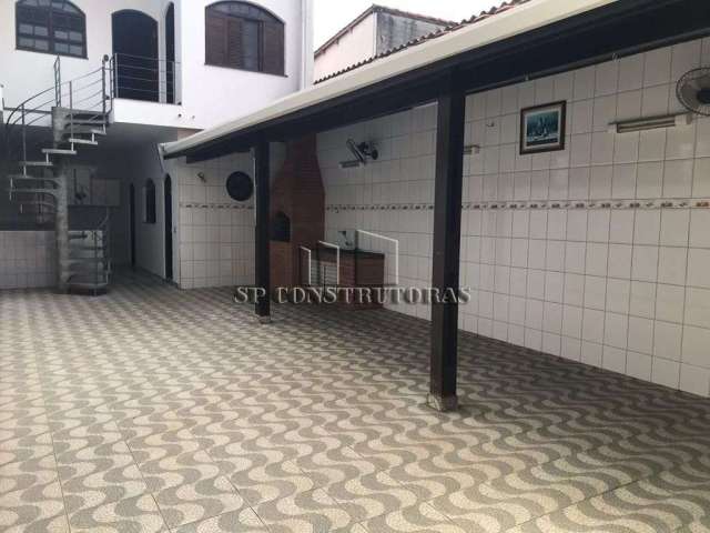 Centro de Cotia - Casa com 4 dormitórios - 1 Suite - 291 m² - Excelente localização - R$ 742.000,00 - Oportunidade R$ 742.000,00