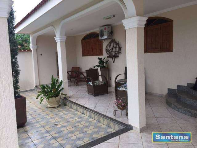 Casa com 3 dormitórios à venda, 250 m² por R$ 480.000,00 - Estância Itajá - Caldas Novas/GO