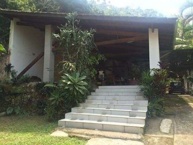 Sítio a venda na Praia da Martin de Sá