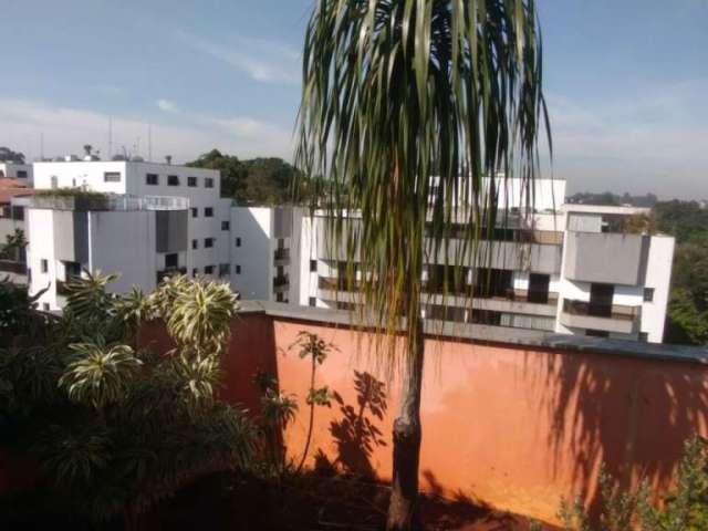 Jardim Guedala , cobertura 227m², 3 dorm., 2 suítes, 3 vagas, , terraço com piscina e churrasqueira.