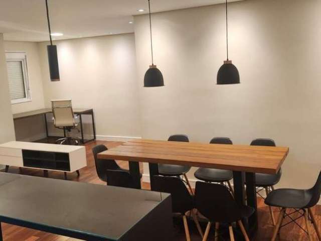 Apto reformado, 82m², 2 dormitórios ( 1suíte) + sala estendida, 2 vagas,