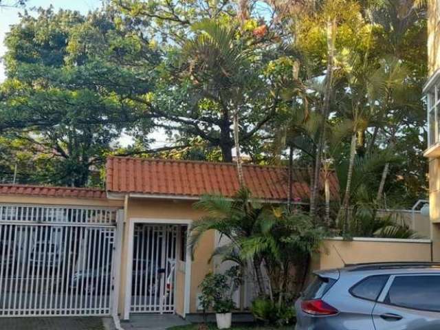 Casa em Condomínio