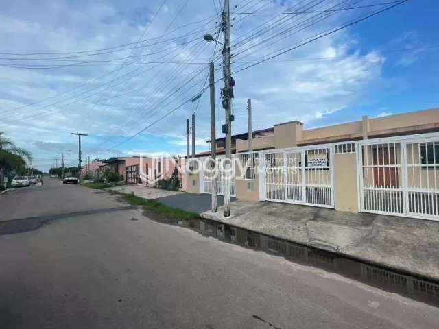 Geminado com 2 dormitórios em bairro de moradores