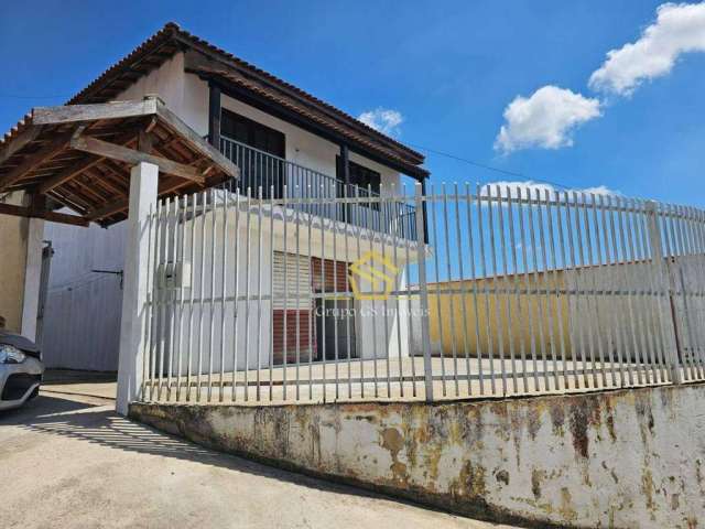 Casa com 3 dormitórios, 224 m² - venda por R$ 750.000,00 ou aluguel por R$ 2.650,00/mês - Capela - Vinhedo/SP