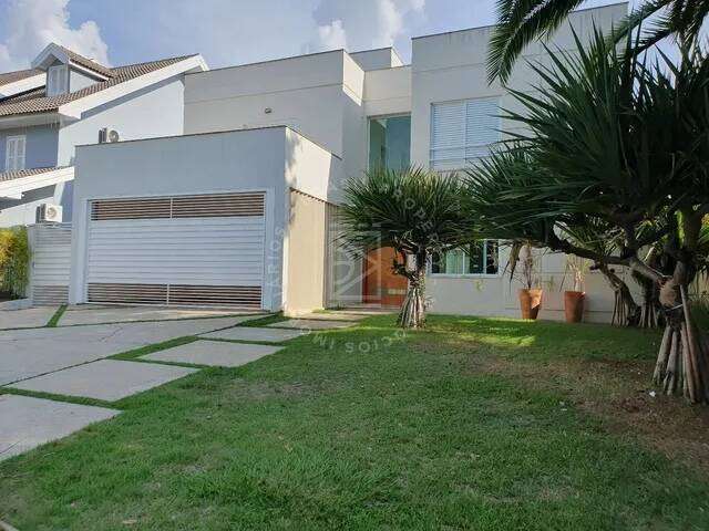 Casa Sobrado em condomínio para Venda ou Locação - 330 m ², 4 suítes