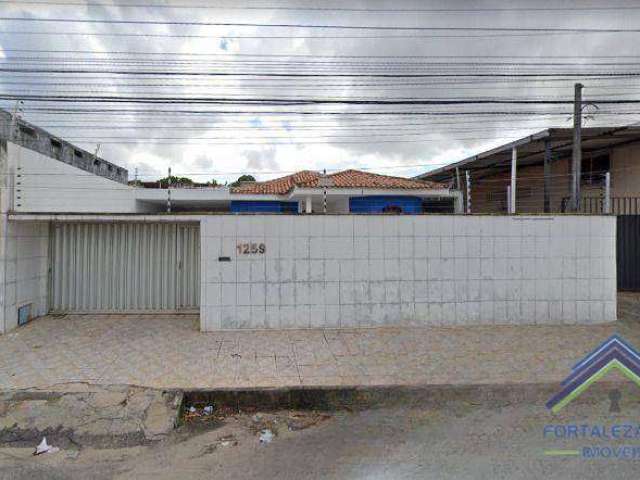 Casa com 3 dormitórios à venda, 260 m² por R$ 720.000,00 - Engenheiro Luciano Cavalcante - Fortaleza/CE
