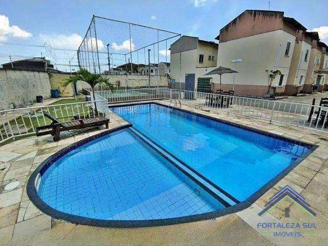 Casa com 2 dormitórios à venda, 64 m² por R$ 230.000,00 - Siqueira - Fortaleza/CE