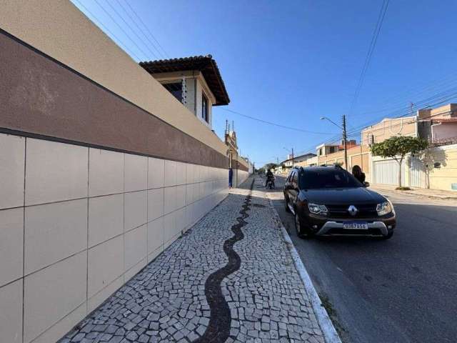 Casa com 4 dormitórios à venda, 157 m² por R$ 800.000,00 - Edson Queiroz - Fortaleza/CE