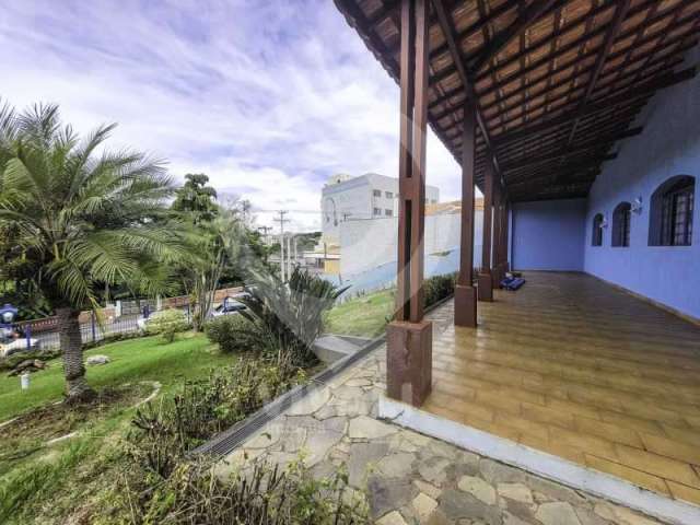 Casa com 3 quartos à venda na Rua Francisco Pinto Osório, Jardim Morumbi, Itatiba, 300 m2 por R$ 1.600.000