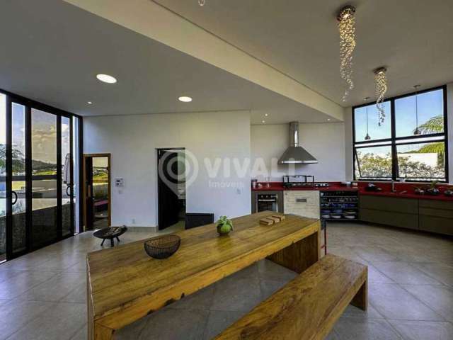 Casa em condomínio fechado com 3 quartos à venda na Rodovia Romildo Prado, Bairro Itapema, Itatiba, 340 m2 por R$ 4.590.000