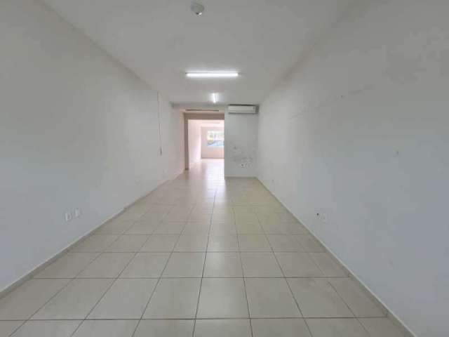 Sala comercial com 2 salas para alugar na Avenida Benedito Alves Barbosa Sobrinho, Jardim Santa Filomena, Itatiba, 120 m2 por R$ 2.000