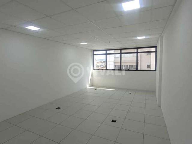 Sala comercial para alugar na Avenida dos Expedicionários Brasileiros, Vila Brasileira, Itatiba, 37 m2 por R$ 1.350