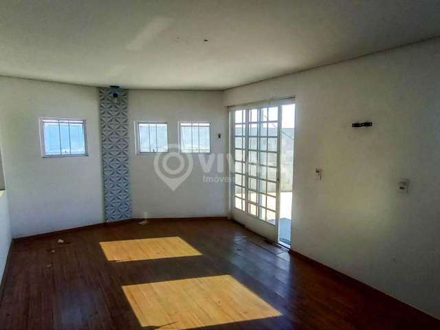 Ponto comercial com 1 sala para alugar na Rua Santo Antônio, Jardim México, Itatiba por R$ 2.000