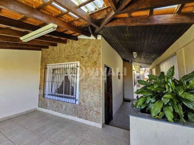 Casa com 2 quartos à venda na Rua Amália Ventura Quaglia, Loteamento Rei de Ouro, Itatiba, 91 m2 por R$ 395.000