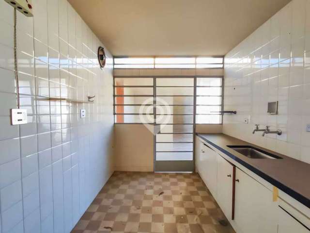 Casa com 3 quartos para alugar na Rua Francisco Glicério, Centro, Itatiba por R$ 3.000