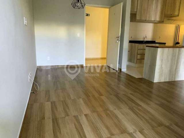 Apartamento com 2 quartos para alugar na Rua Verginio Belgini, Loteamento Santo Antônio, Itatiba, 60 m2 por R$ 2.200