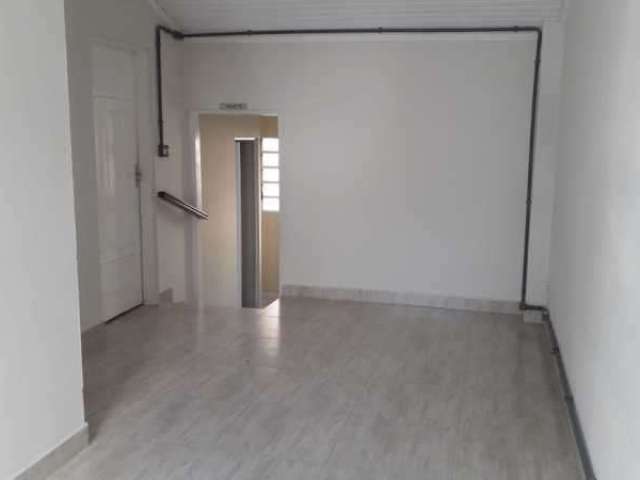 Ponto comercial com 4 salas para alugar na Rua Campos Salles, Centro, Itatiba, 75 m2 por R$ 2.100