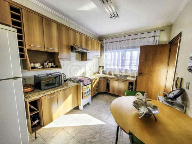 Apartamento com 3 quartos para alugar na Rua Portugal, Vila Brasileira, Itatiba, 140 m2 por R$ 2.500