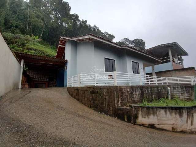 Casa 2 dormitórios 2 vagas na Azambuja Brusque